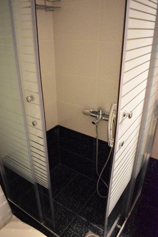 Katzen Room By The Metro Atena Exterior foto