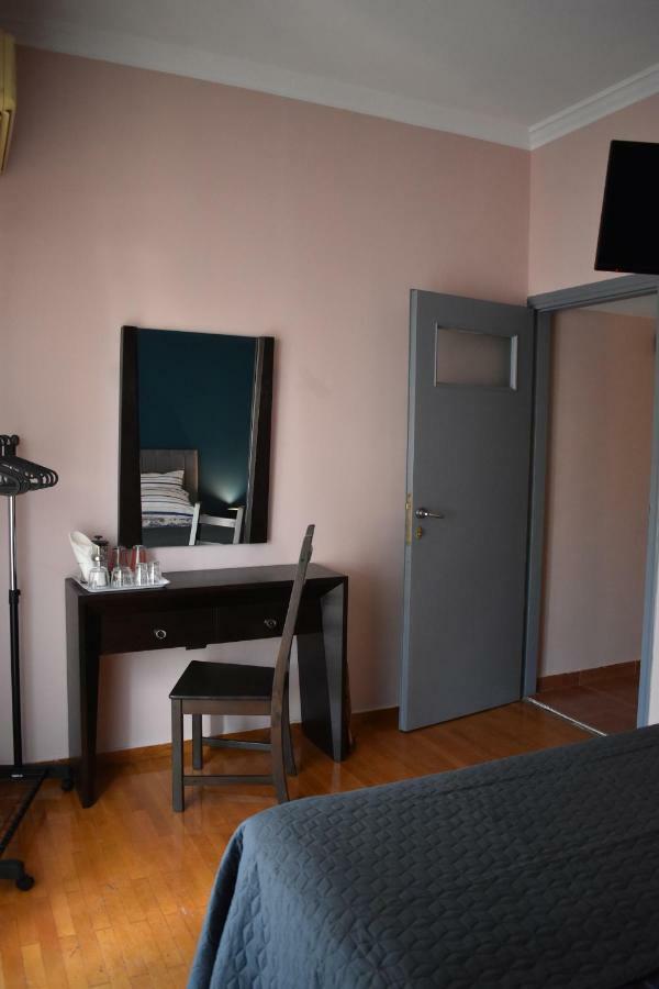Katzen Room By The Metro Atena Exterior foto
