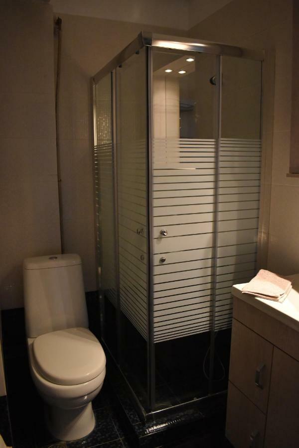 Katzen Room By The Metro Atena Exterior foto